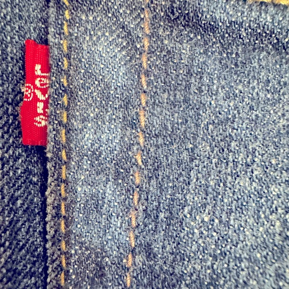 Levi’s Bootcut 380 med wash denim.In Excellent condition.Size14 - Picture 5 of 8